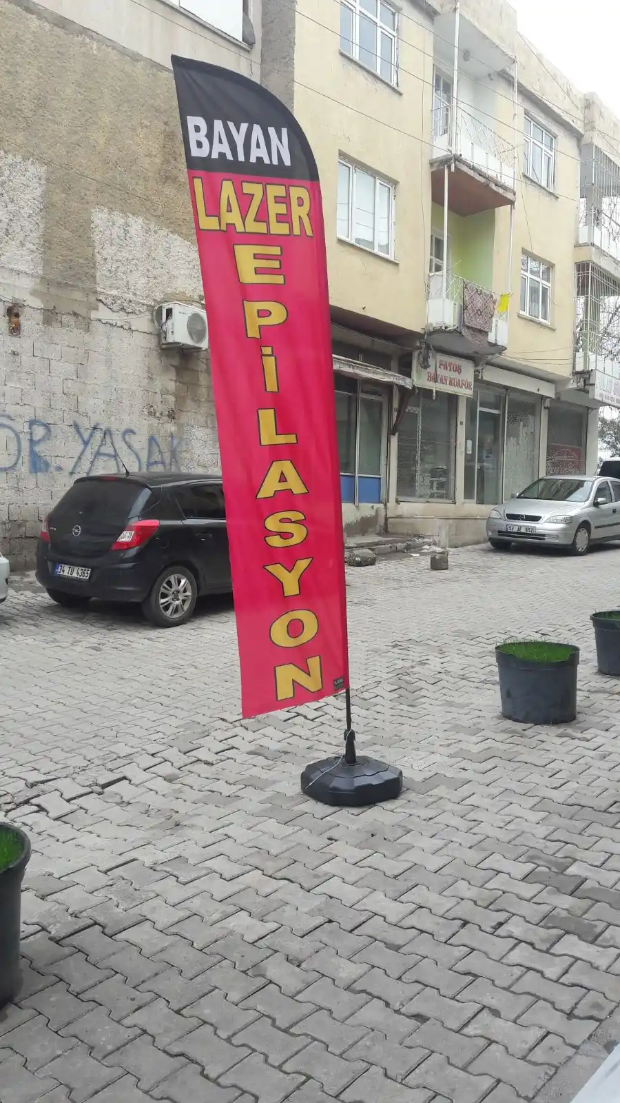 bayan-kuaforu-yelken-bayragi-34