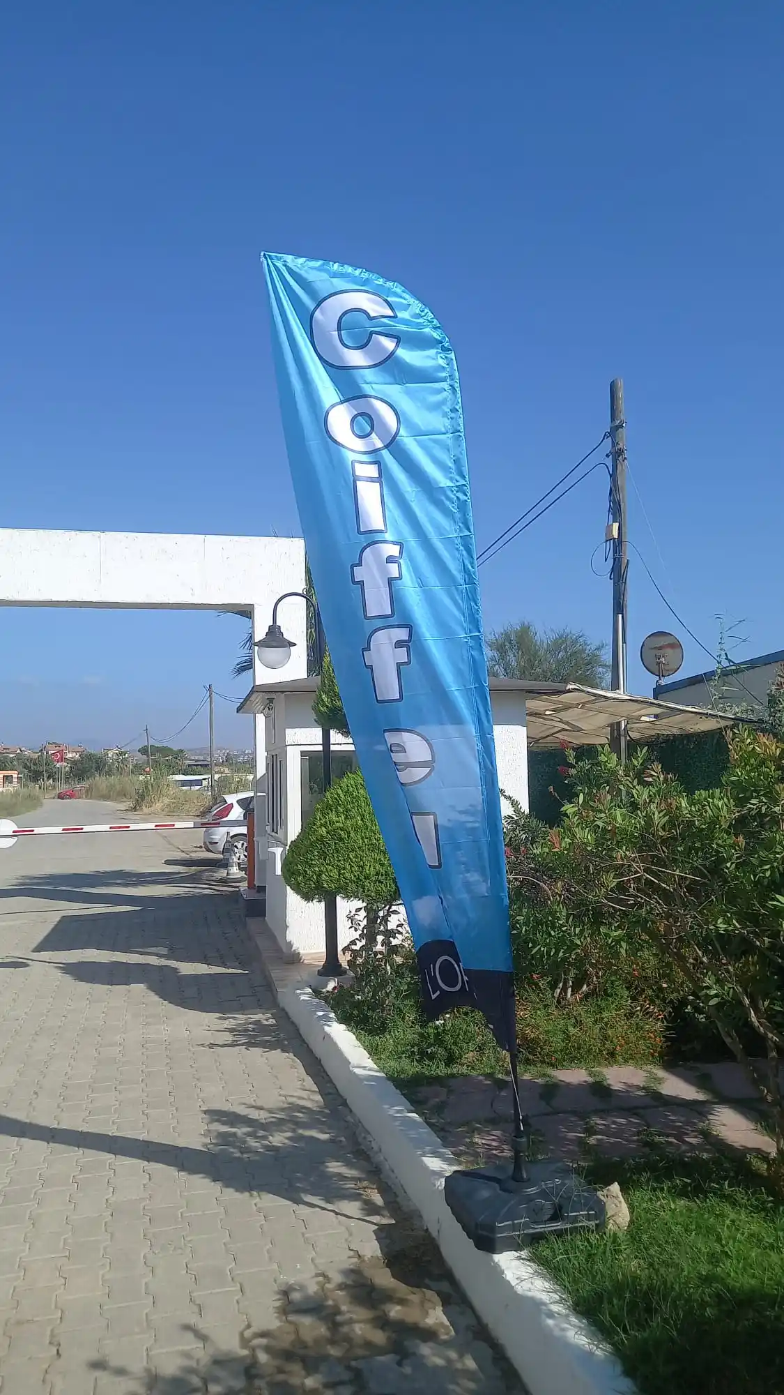 bayan-kuaforu-yelken-bayragi-42