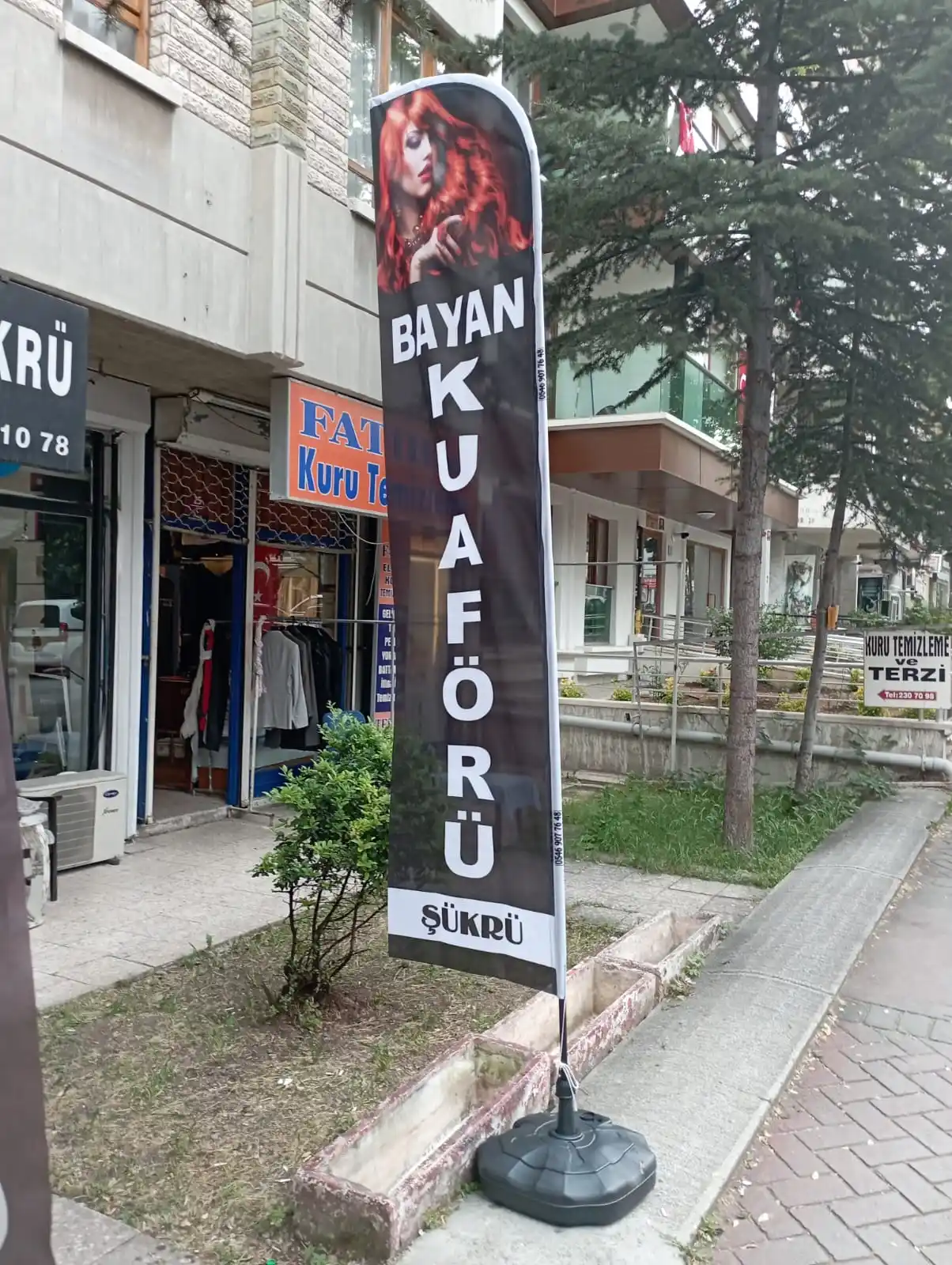 bayan-kuaforu-yelken-bayragi-57